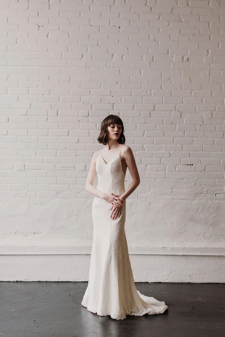 6 Wedding Gowns Perfect For A Backyard Wedding That Are Under $1,000