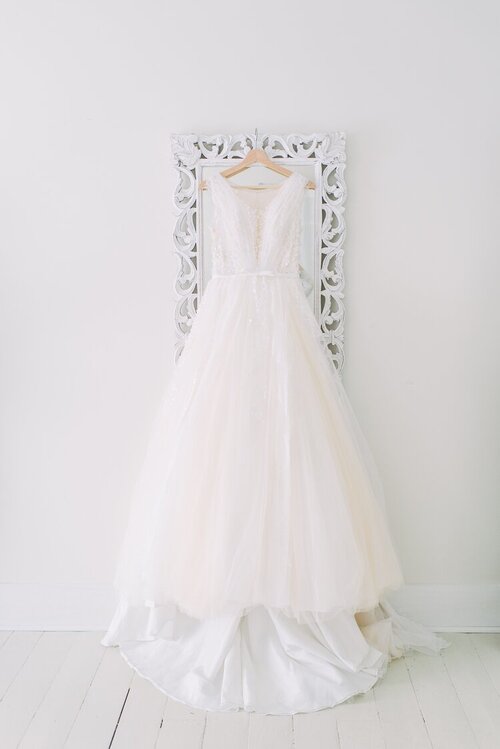 Cleaning wedding dress at home sale