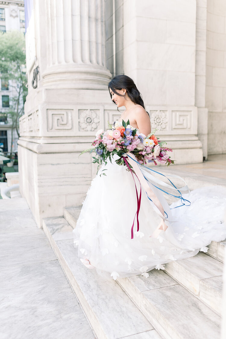 Tips For Adding A Bustle to Your Wedding Gown