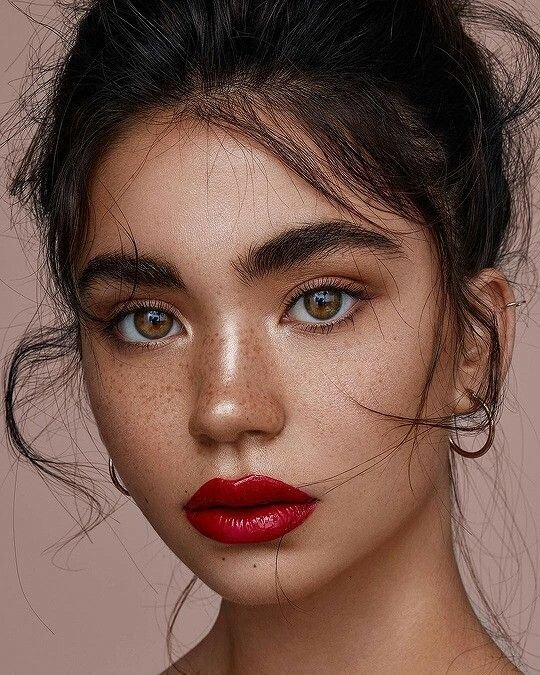 Romantic Beauty Looks to Try