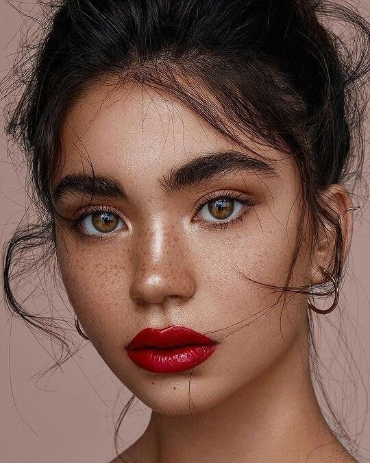 Romantic Beauty Looks to Try 