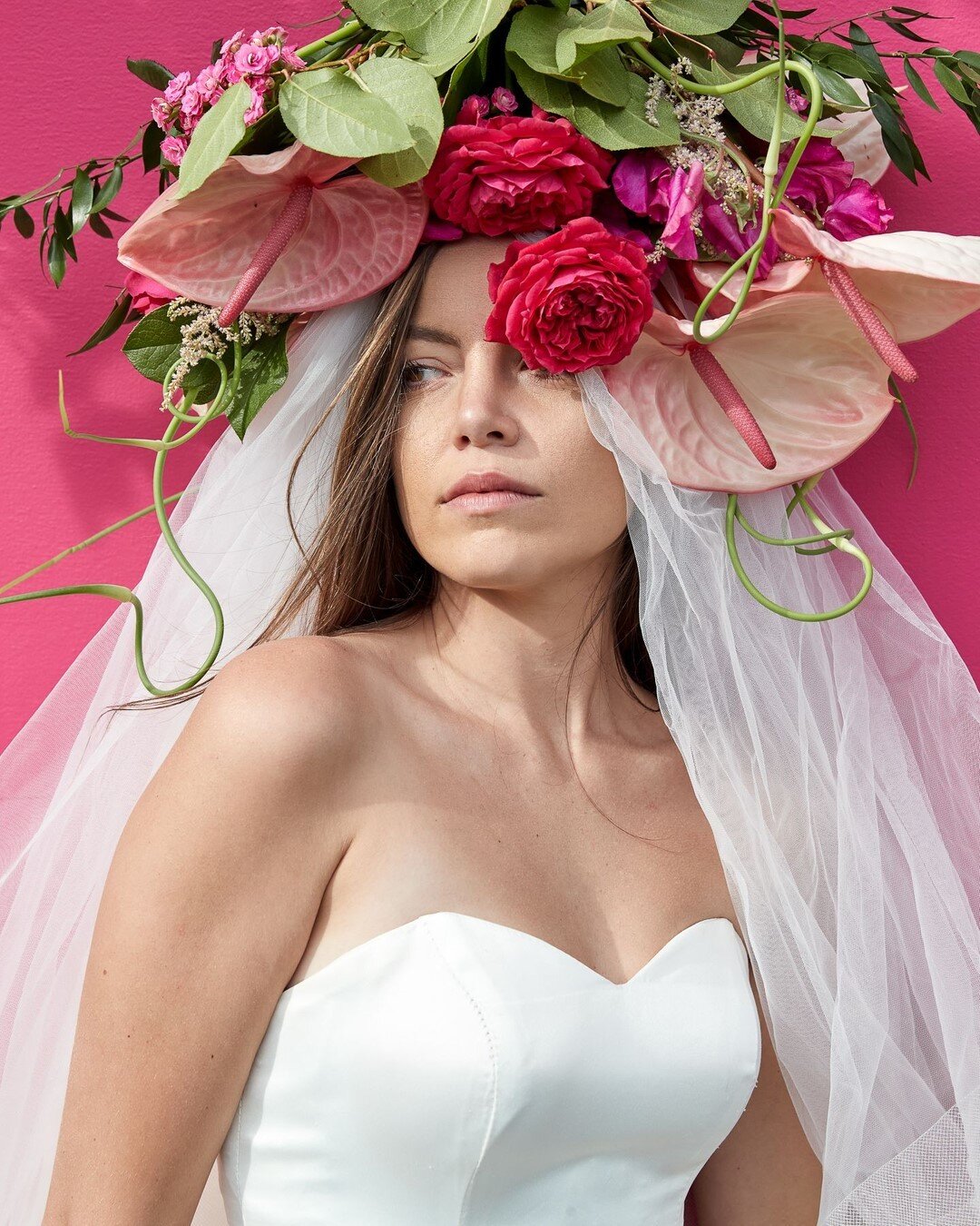 It&rsquo;s called fashion darling! ✨We are so in love with this absolutely stunning shoot. From the floral headpiece to the pink backdrop, this styled shoot is bringing the bridal fashion runway to life. Even if this isn&rsquo;t quite your bridal sty