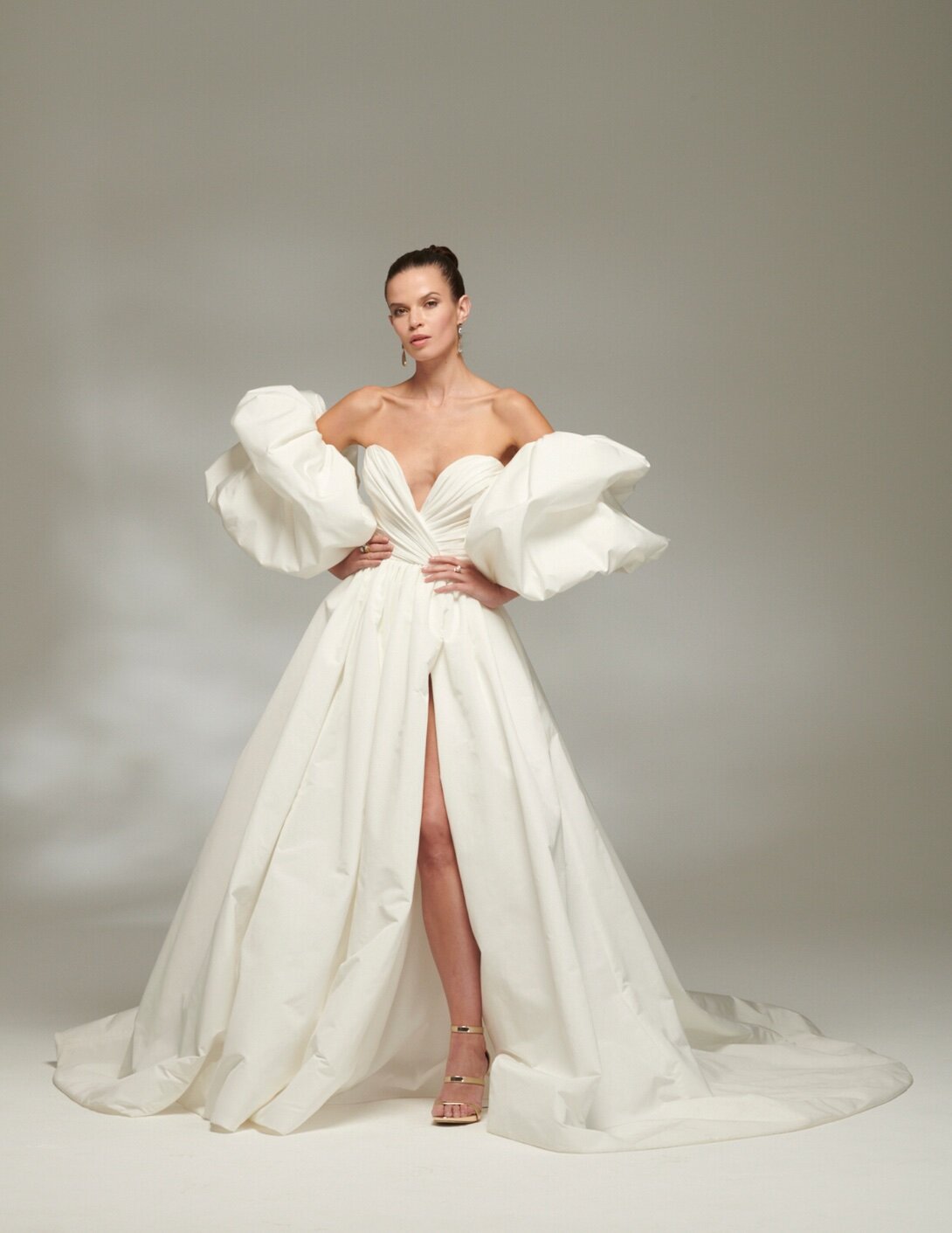 5 Wedding Dress Trends From Fall 2022 Bridal Fashion Week to Know