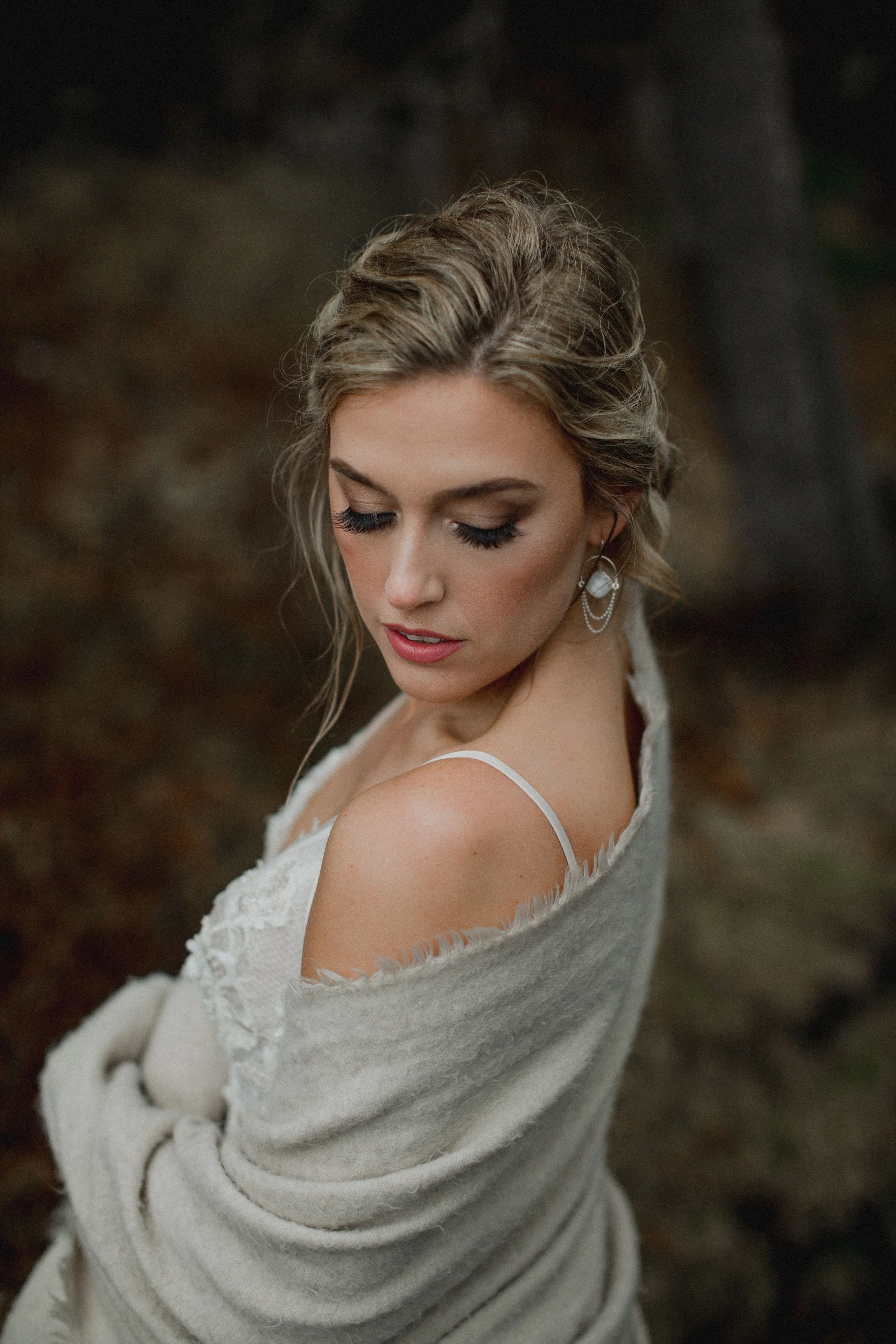 How to Incorporate Family Heirlooms Into Your Bridal Look