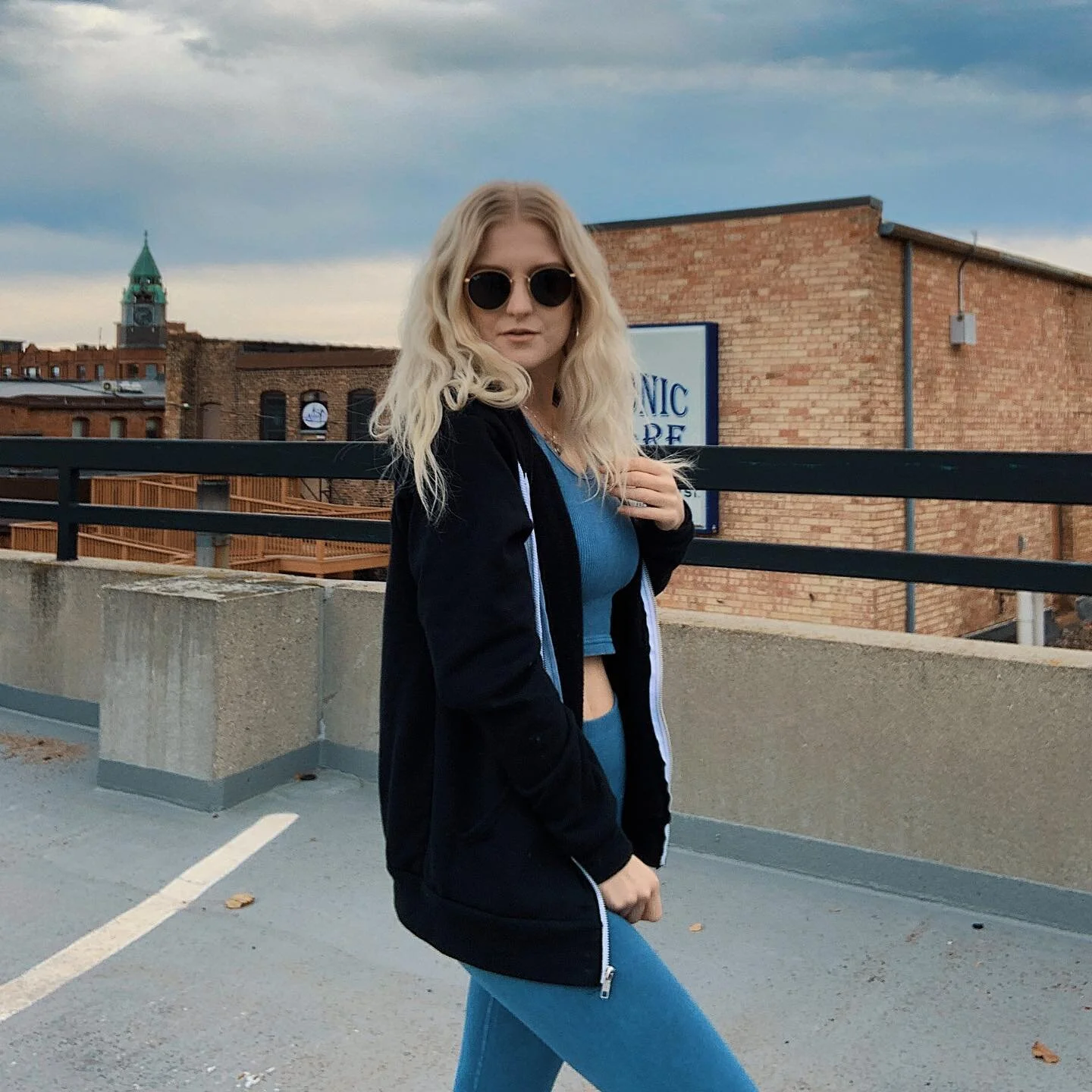 hey hi hello there ☁️ living in this loungewear set from @fpmovement #fpme