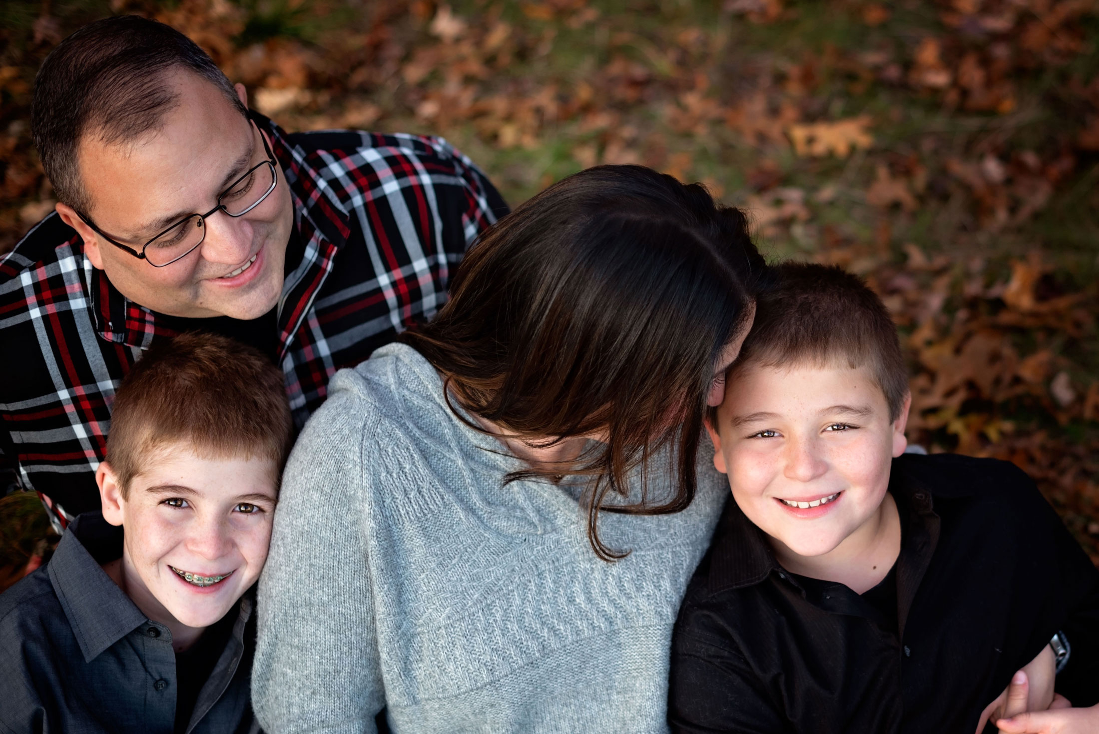 Family-Pictures-Lancaster-MA-ChasetheGlowPhotography.jpg