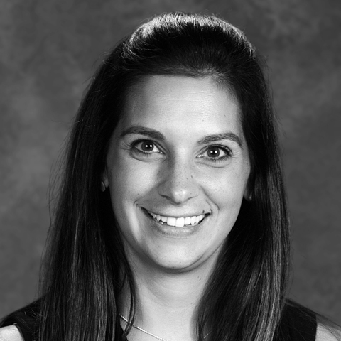 Headshot_Aimee_bw.jpg