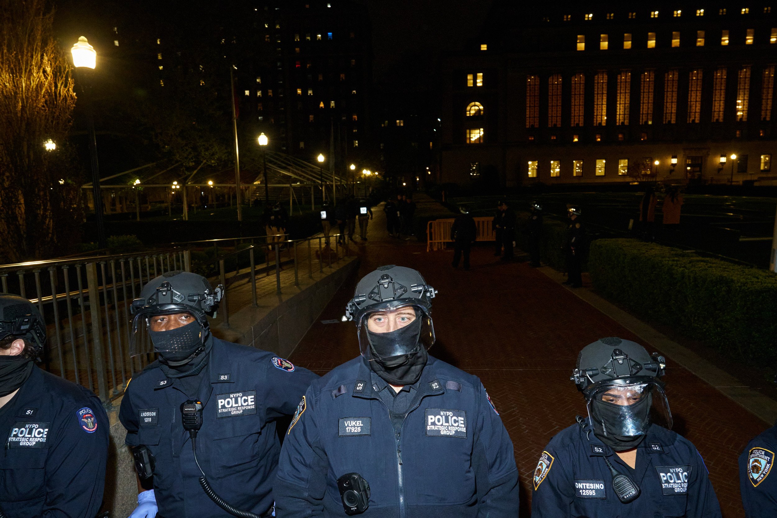 BG_20240430_NYT_Columbia_Protests_1296_TONED.JPG