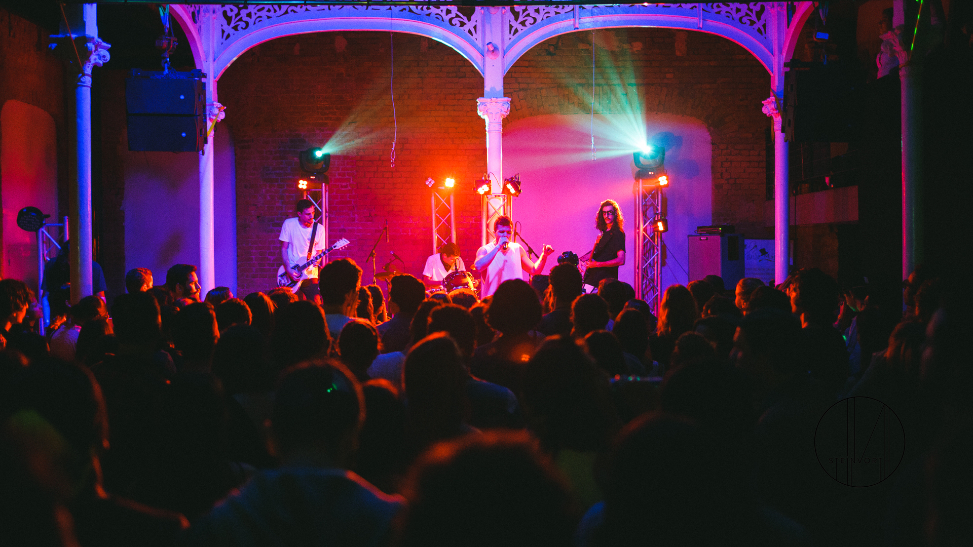 Conciertos y Lanzamientos
