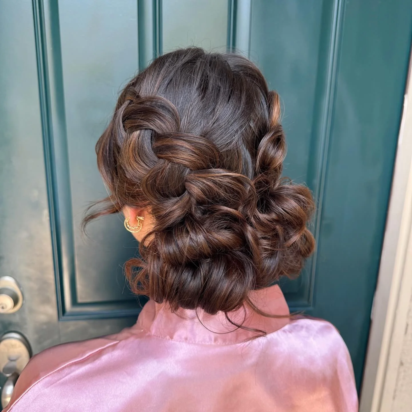 Bridesmaid style of my dreams! Boho spacebuns🪐👽🛸