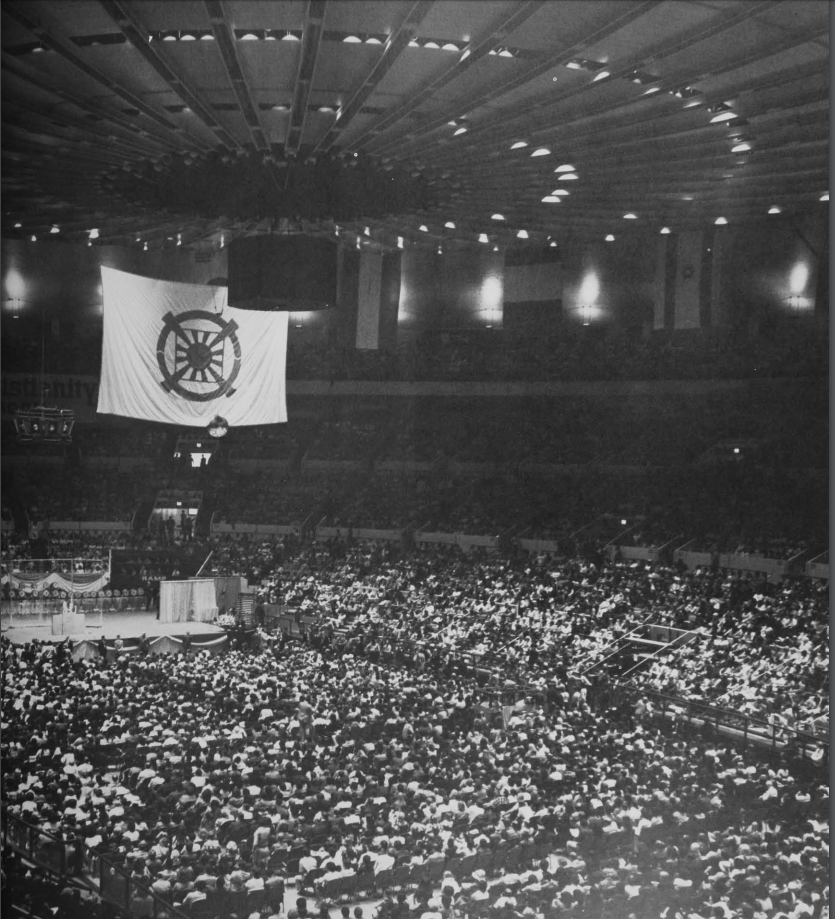 An overflow crowd at Madison Square Garden