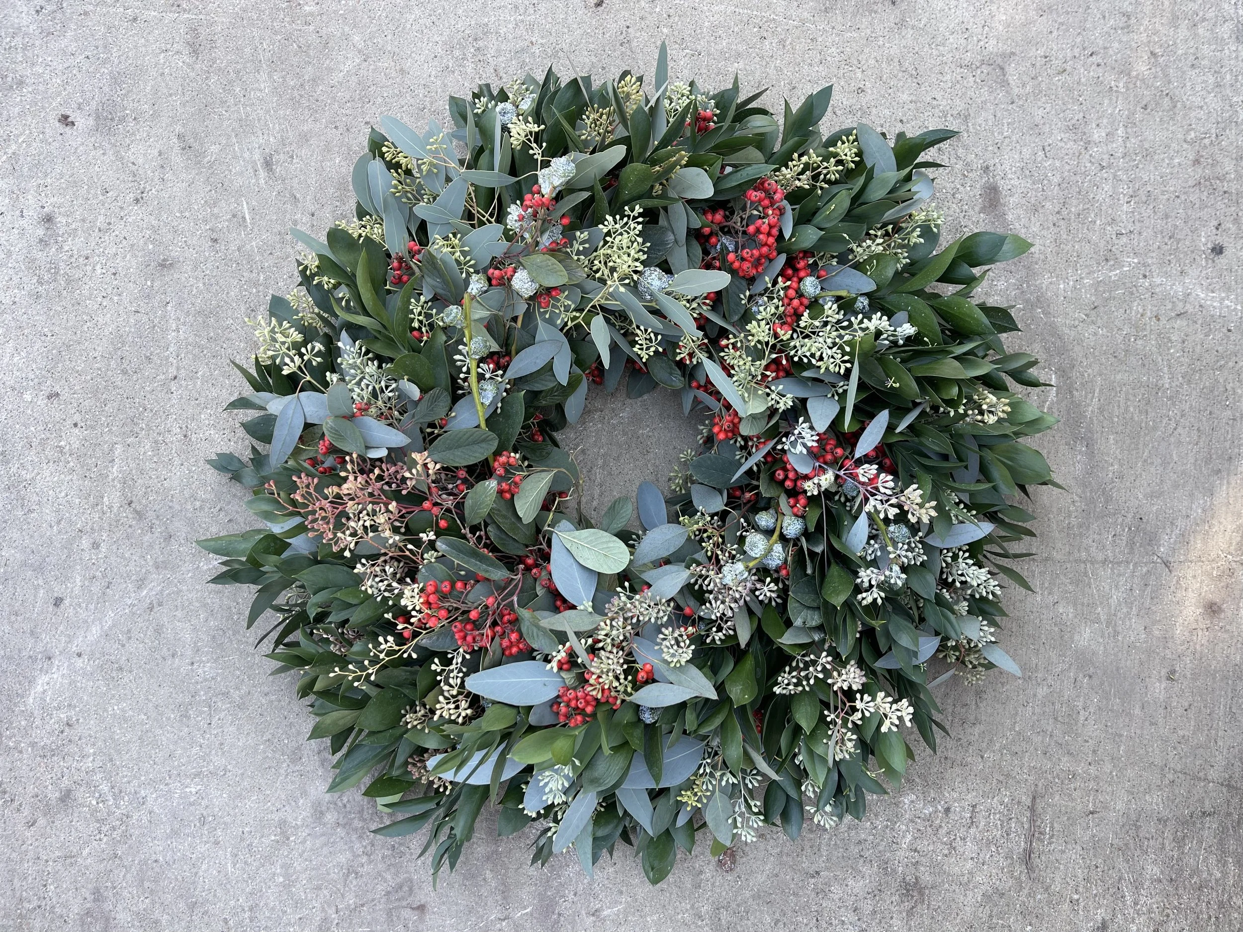 Ruscus, Euc. Seeded, Cotoneaster.jpeg