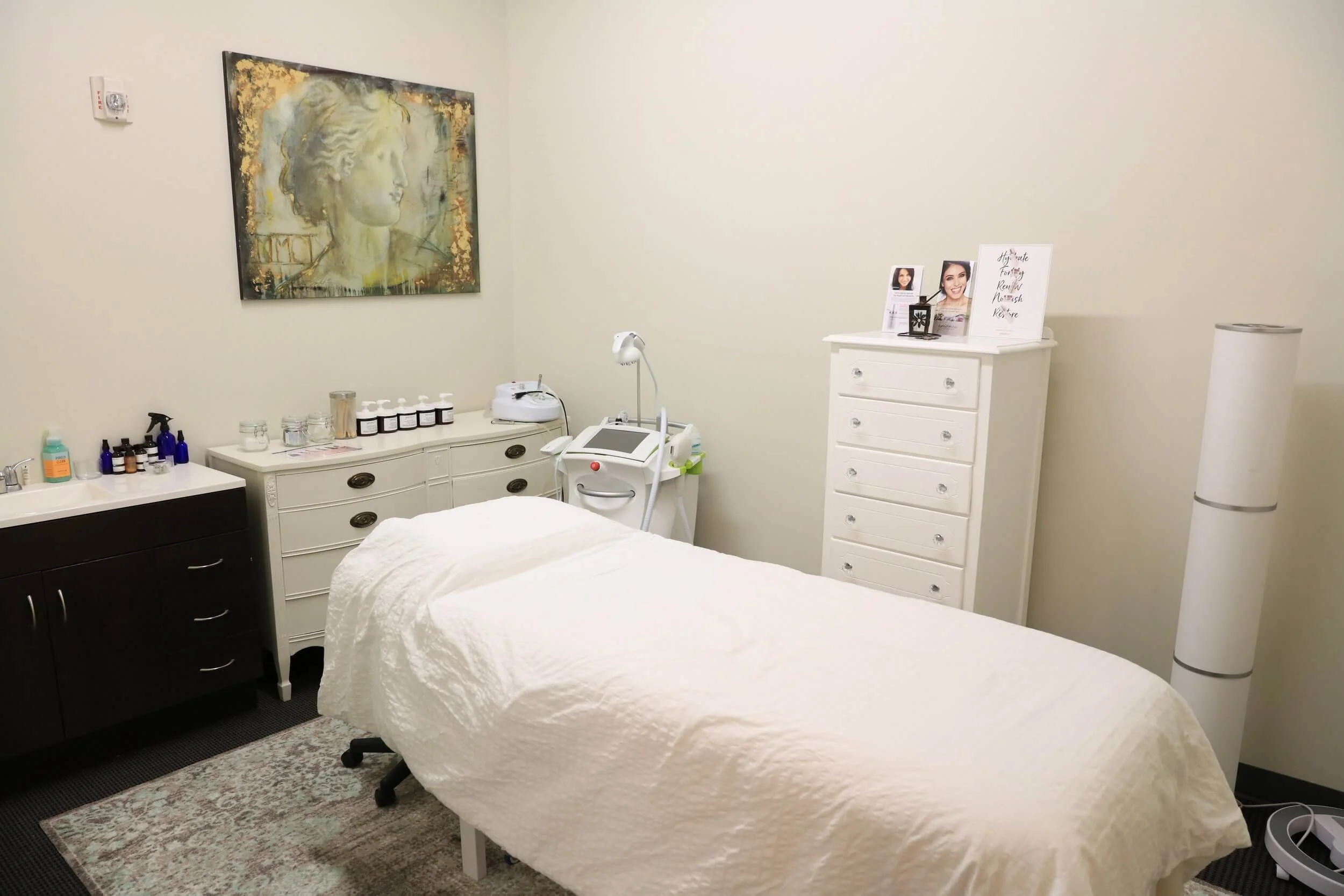 Eos Skin & Laser Clinic treatment room in Portland, Oregon