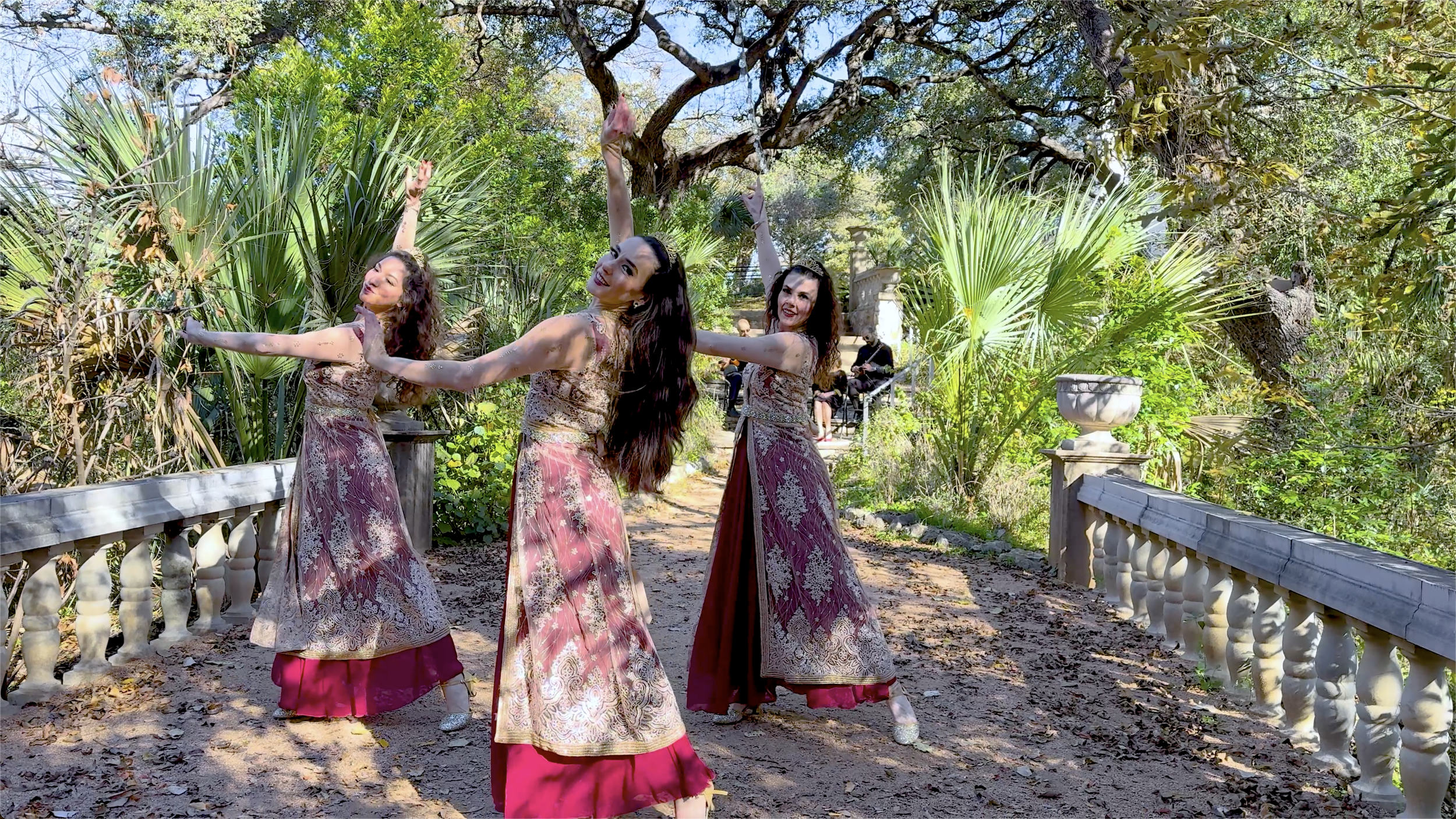 🕊️ Witness the Beauty of Persian Dance