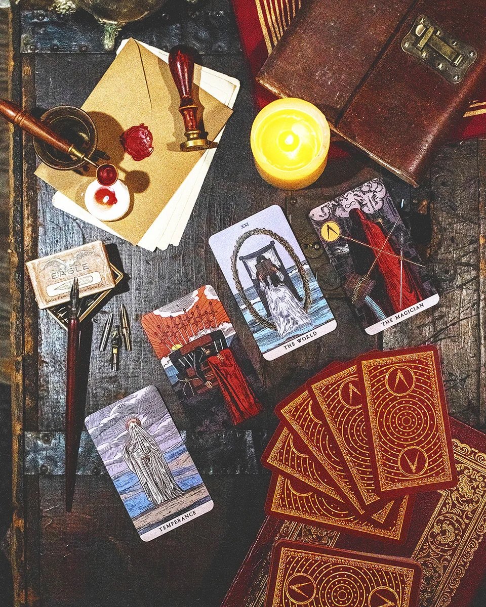 The-Somnia-Tarot-Illustrated-Edition5.jpeg