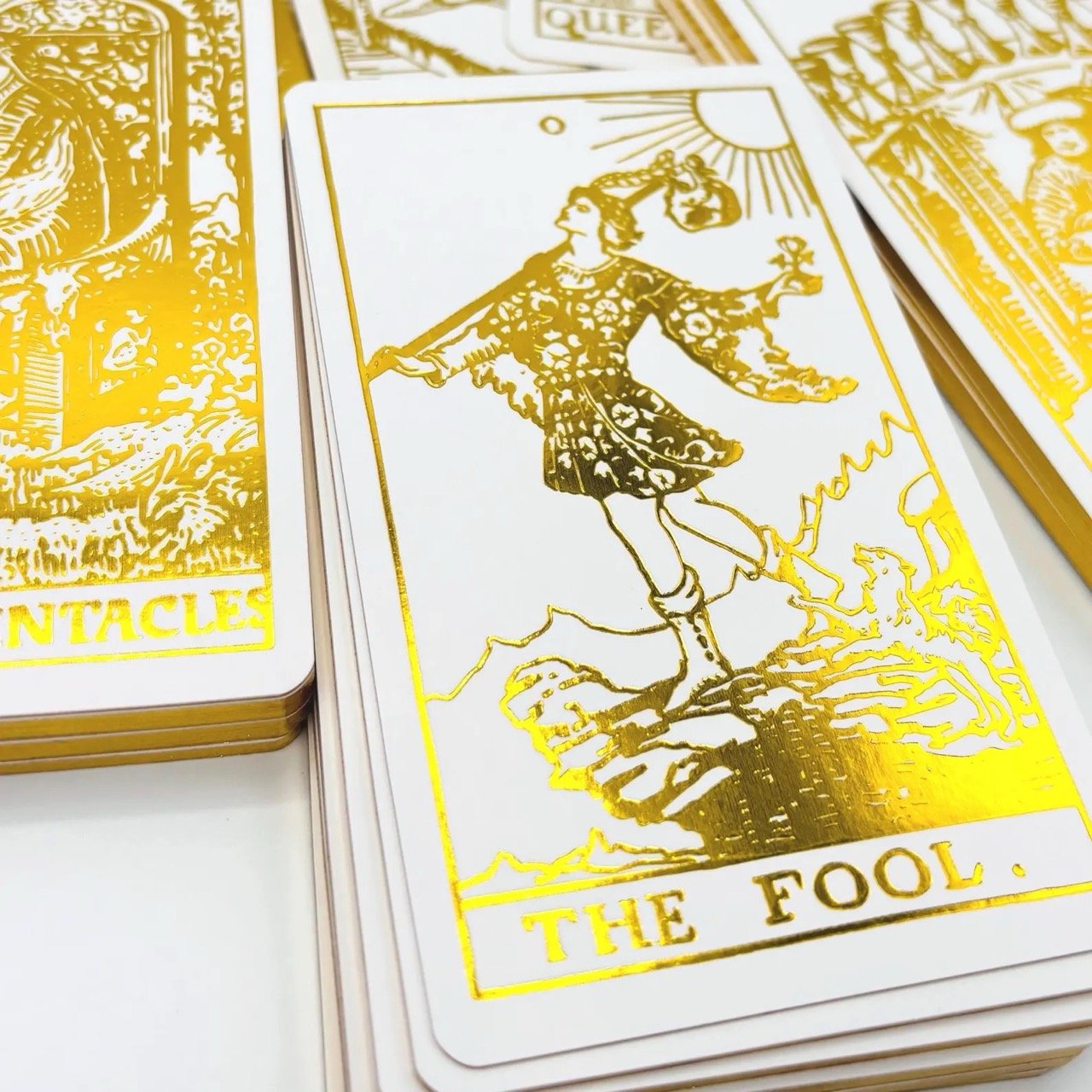 White-Gold-Rider-Waite-Smith-Tarot5 - Grande.jpeg