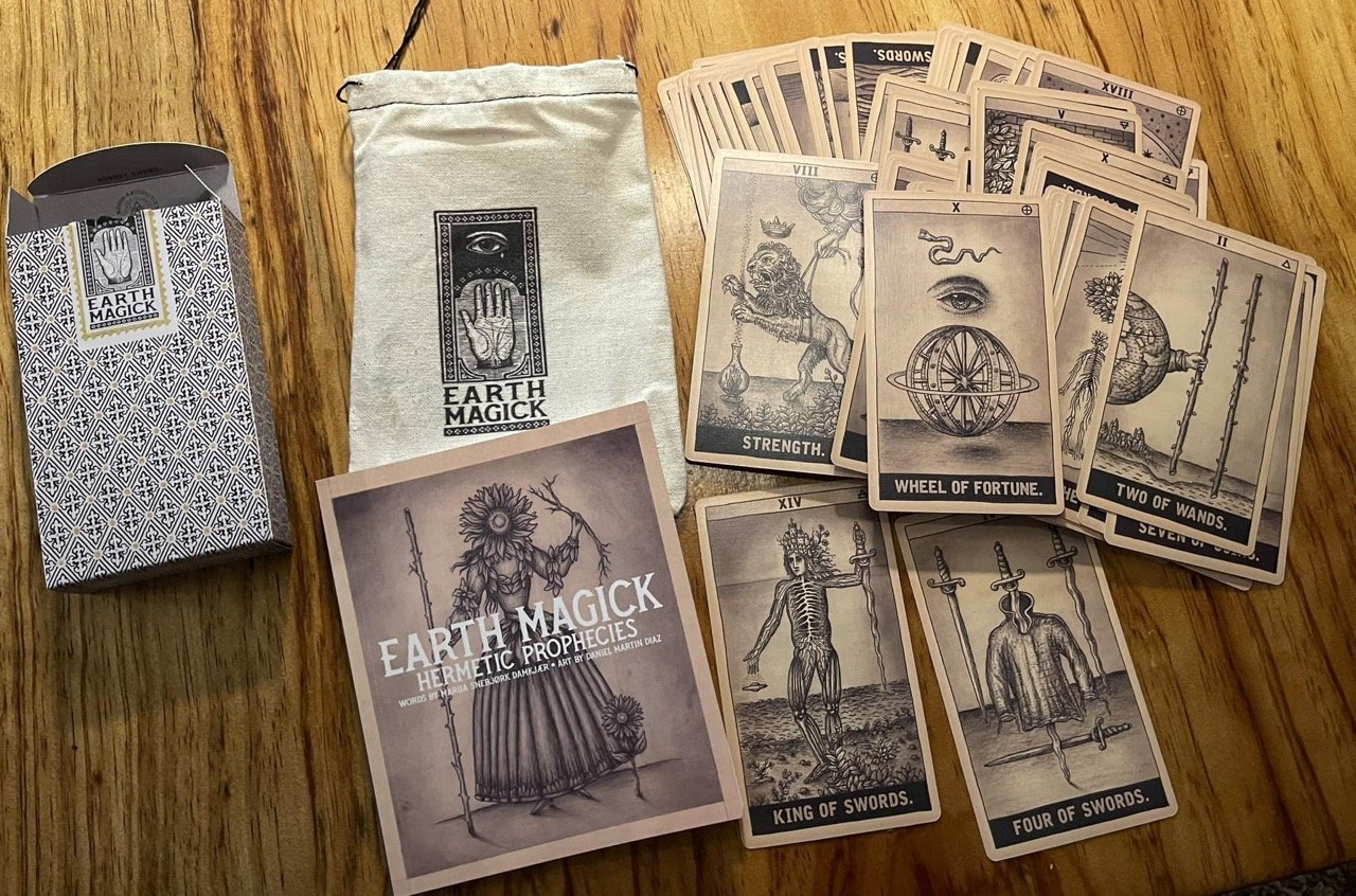 Earth-Magick-Tarot-Deck6.jpeg