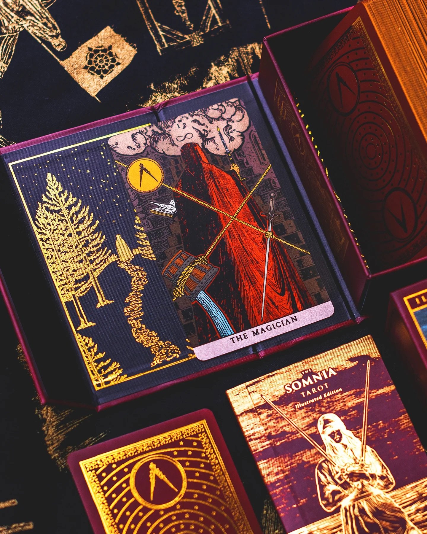 The-Somnia-Tarot-Illustrated-Edition12.jpeg