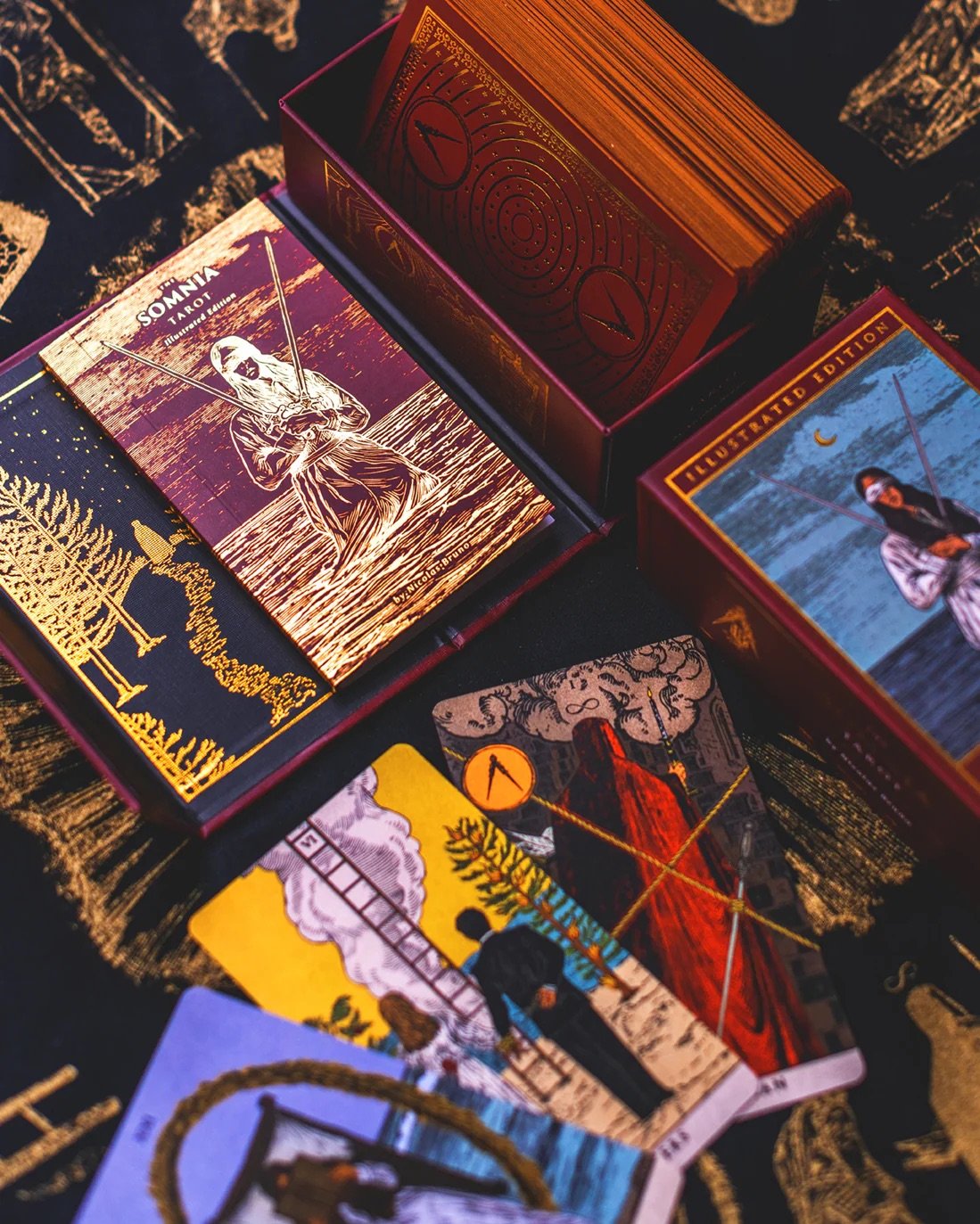 The-Somnia-Tarot-Illustrated-Edition6.jpeg