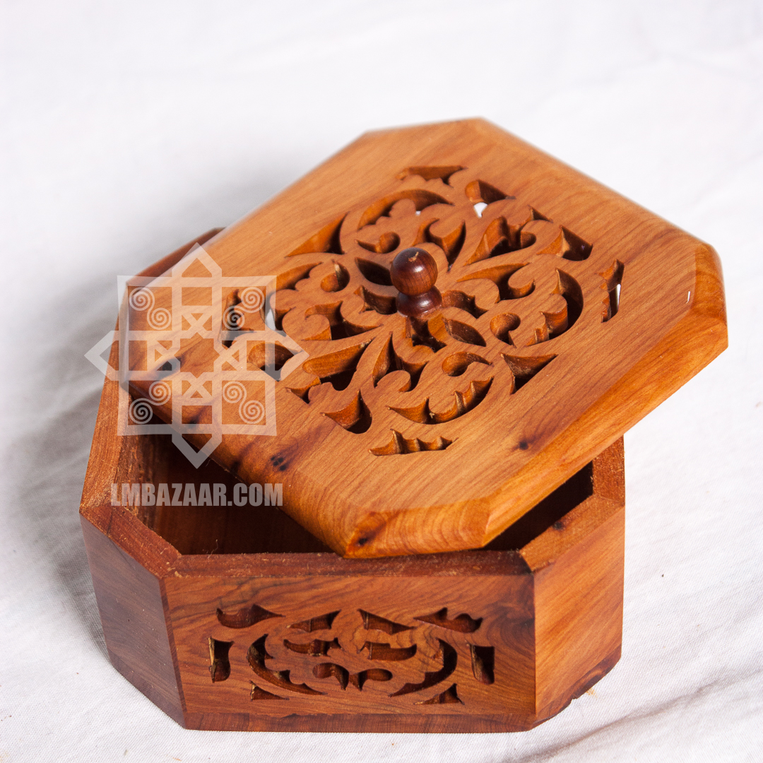Round Decorative Turned Wood Burl Dishes Carved Thuya Wood Trinket Boxes 