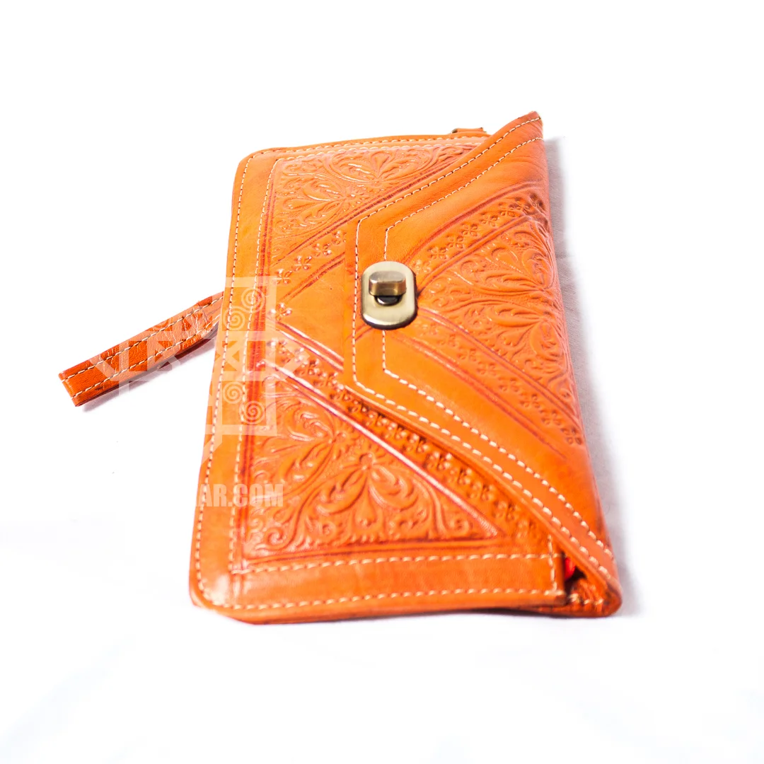LMBazaar Leather Collection Web-100317-017.jpg
