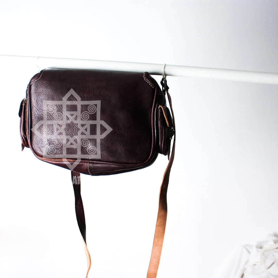 LMBazaar Leather Collection Web-100317-049.jpg