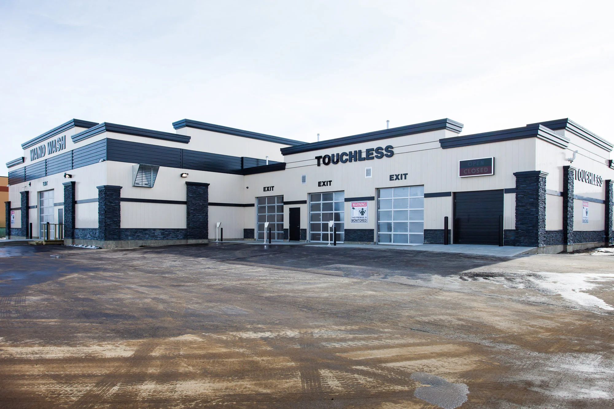 Clean Getaway Car Wash Located on 5 McLeod Ave, Spruce Grove AB. A 16 bay car wash and 3 touchless wash bays.
