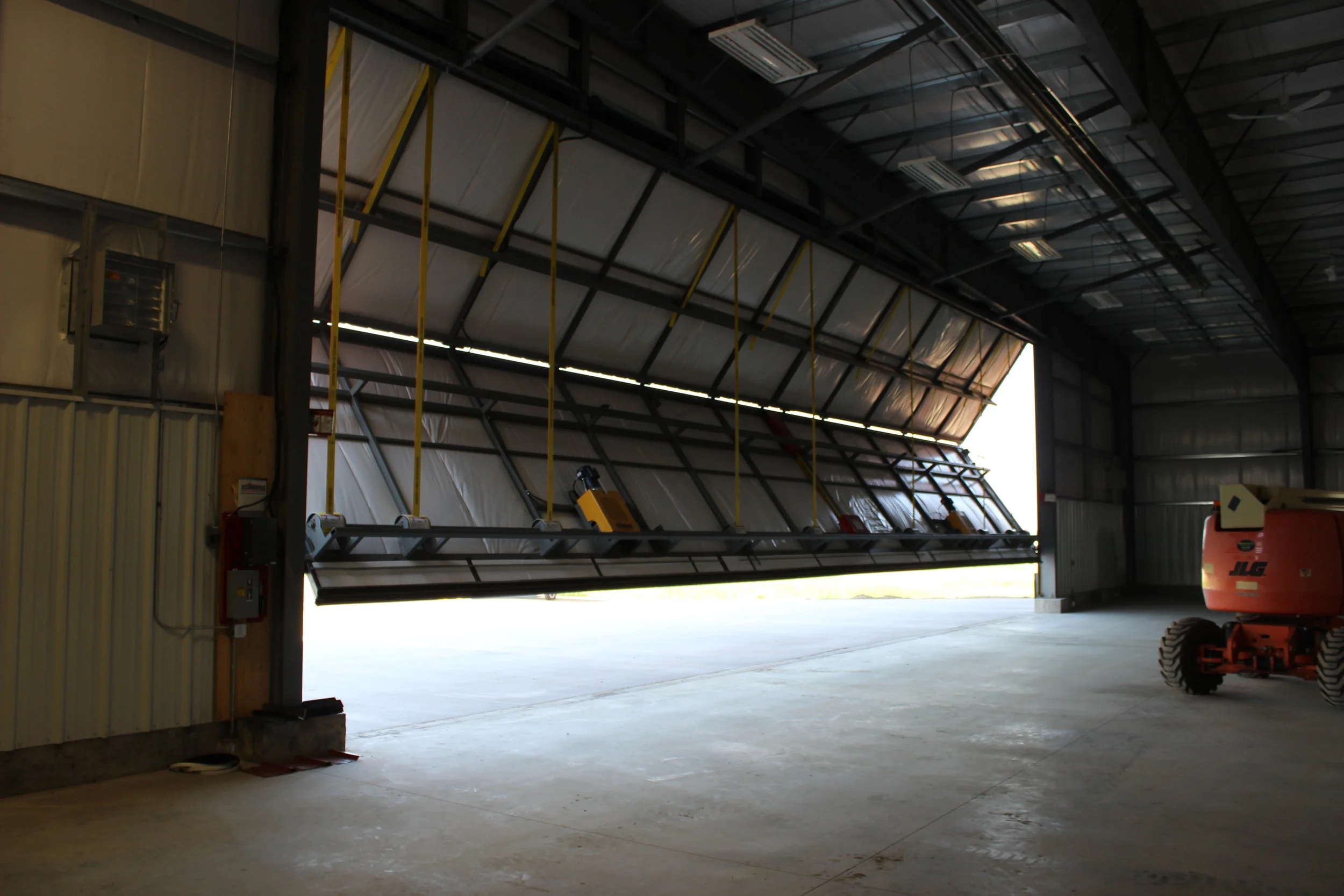 Sarasota Hanger Located at Villeneuve AB. An Aricraft Hanger.