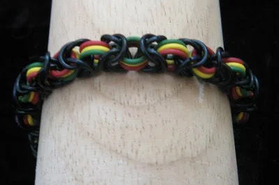 Bracelet - Byz3 - AA & EPDM - Black Green Red Yellow - 400.jpg
