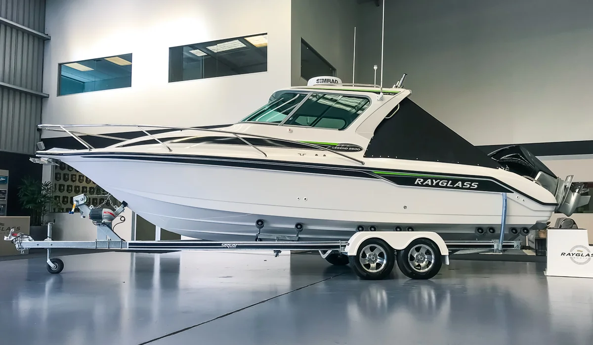 Rayglass 2500L LR.jpg