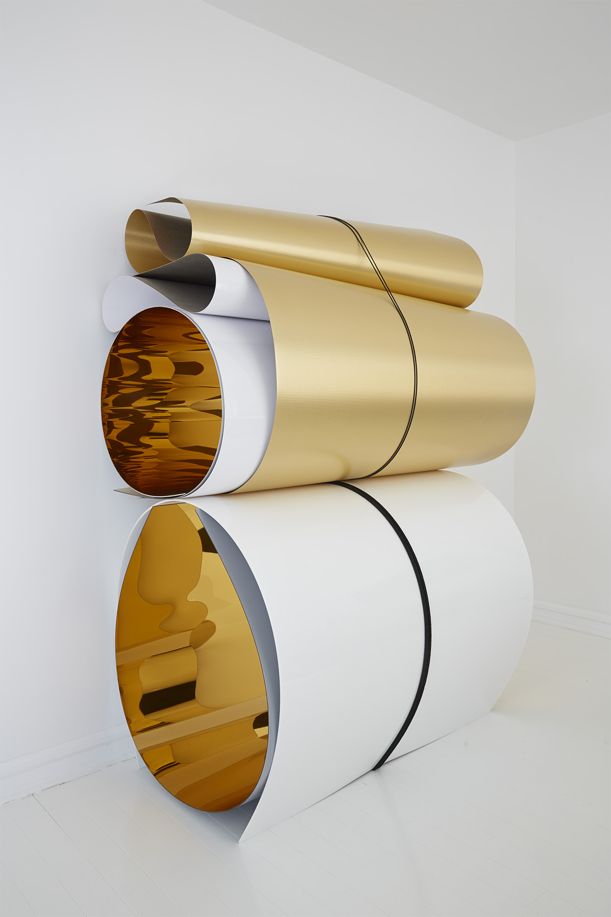 JD-S-032 - Untitled 32, 2014 (web, left 45).jpg