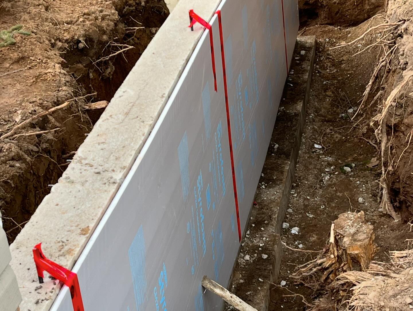 &hellip;. We have been busy , this is from a few weeks back !
Foundation complete and backfilled !
Hashtag

#strategyconst #hamontcontractor #houserenovation #houserenovations #framing  #housereno #restoration
#bathroomrenovation #burlingtoncontracto