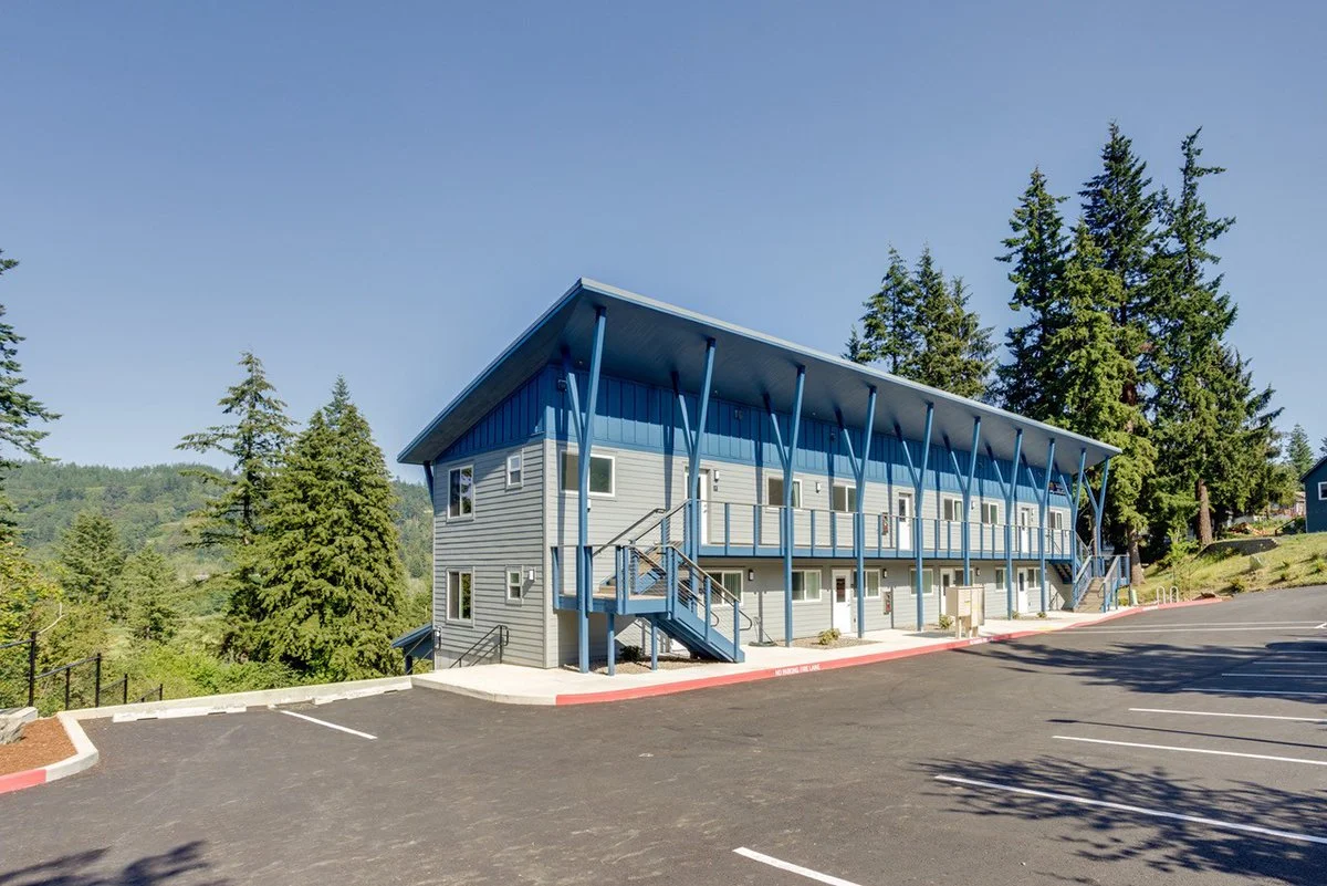 Blackberry Hill from parking - web - Credit Jason Kaplan Photography.jpg