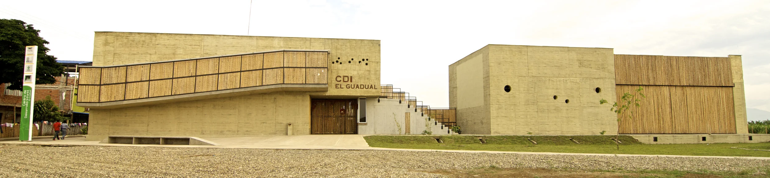 Fachada Principal.jpg