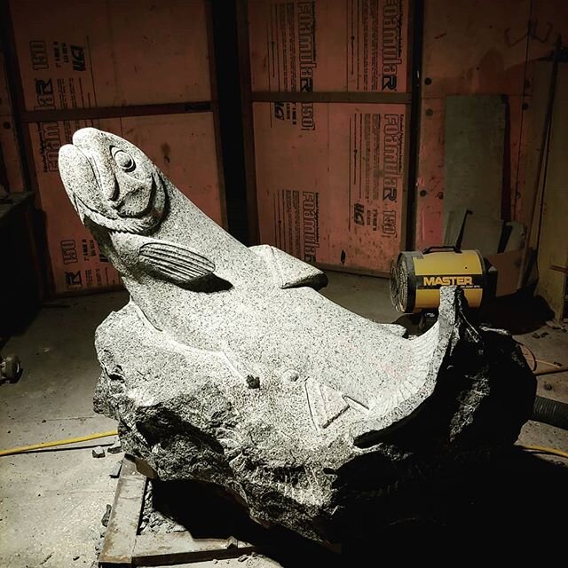 Different light.

#sculpture #carving #stonesculpture #stonecarving #granitecarving #granitesculpture #granite #fishsculpture #brooktrout