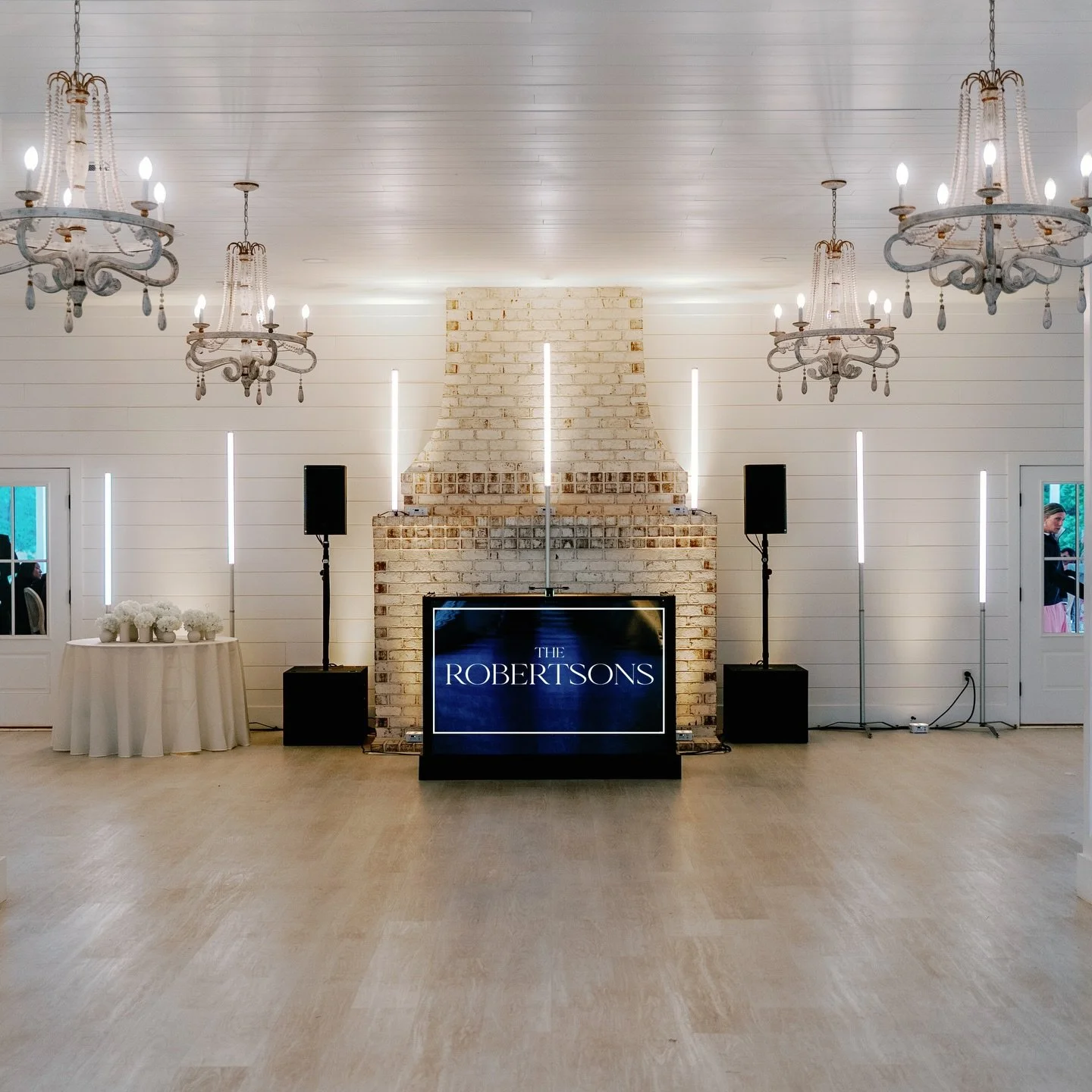 Precision. 📐🔊

KX 10-A &amp; SUB 9016-AS
Powered by: @rcfusa // @rcf_audio 

Vendors⤵️
Venue - @theivyrosebarn
Couple - Haley and Chad | @haleyjones2
Coordinator - @stephsaunders_events
DJ &amp; Lighting - @dj_mova 
Team Mova - @districtcreativeage