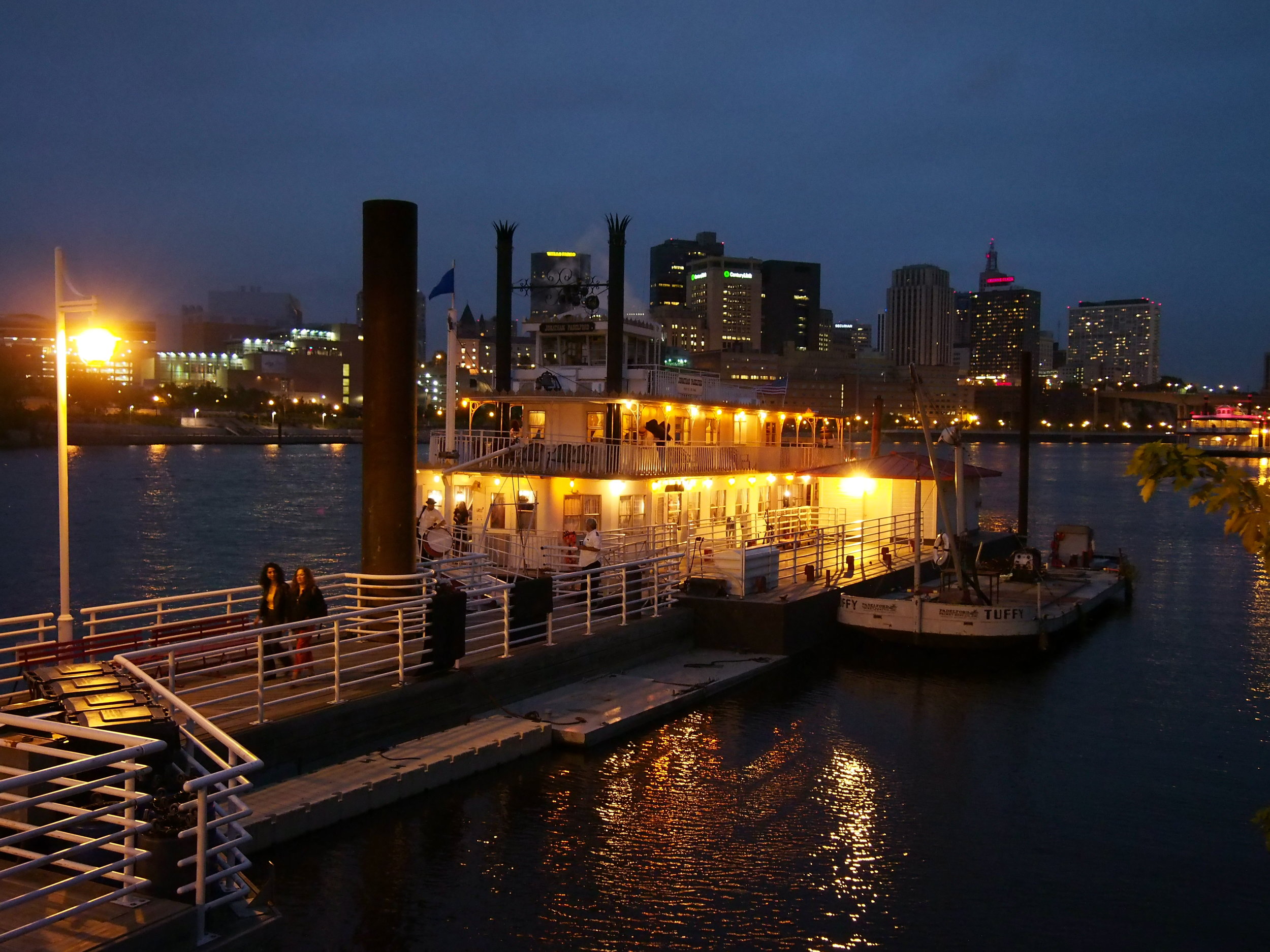 A Grand Night Out on the Mississippi River