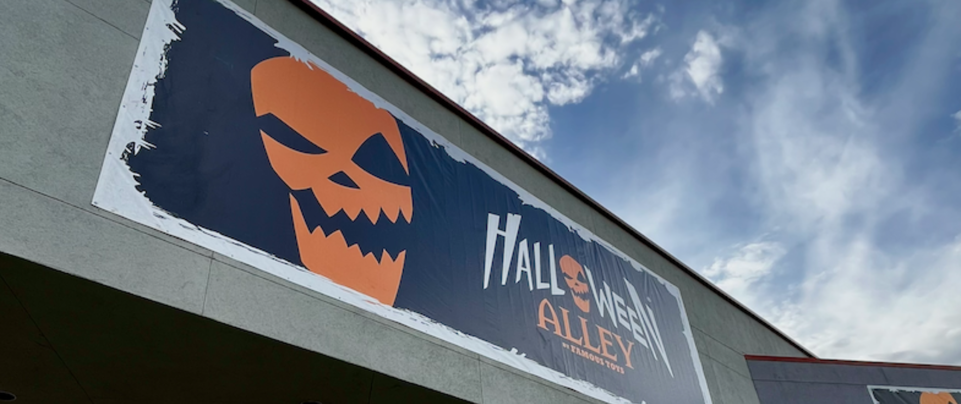 Halloween Alley Returns to WestHills for Spooky Season! — WestHills
