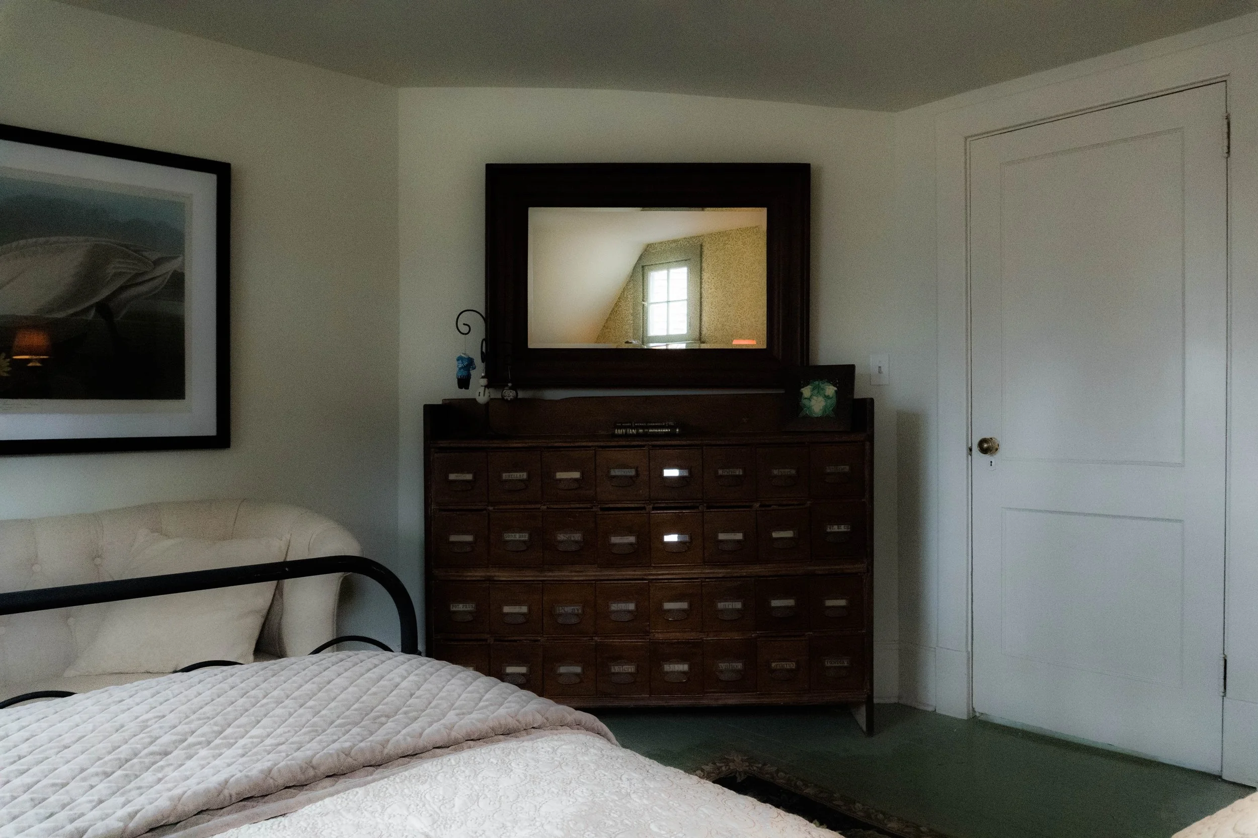 swan room3.jpg