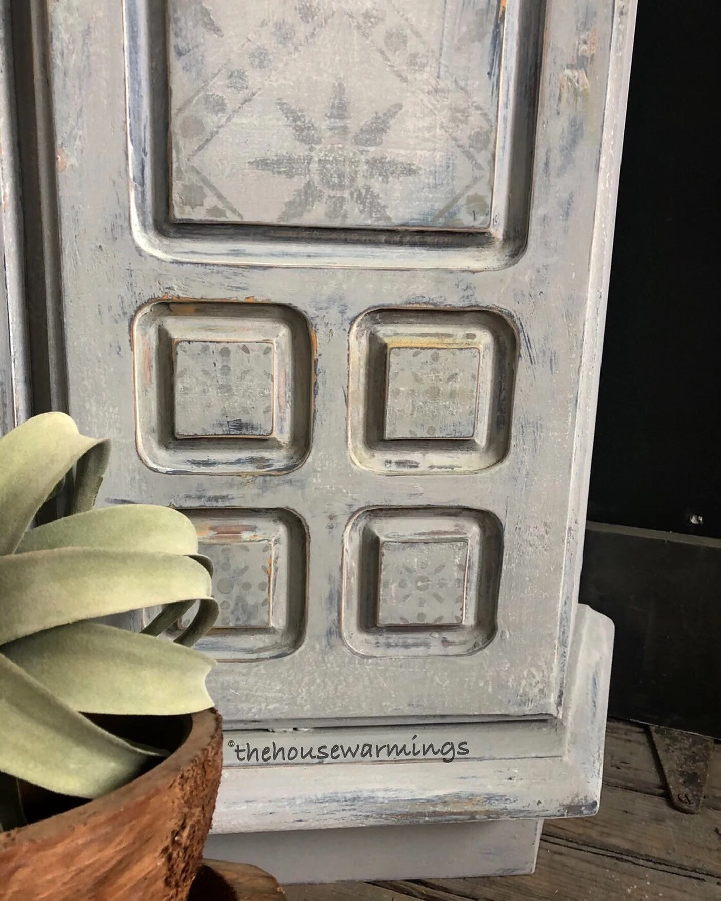 Another sneak peek.Creating  depth starting with Oxford Navy, some Provence and Barcelona Orange followed by layers of gray!