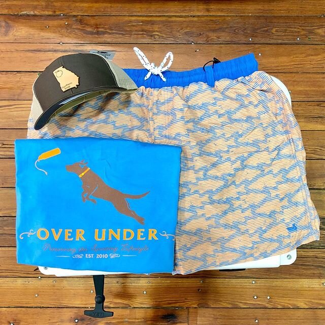 Our Dock Dog tees looks great and perfect for any Chocolate Lab owners! Grab it at 25% off online! .
.
.
.

#southernsnap #snapofthesouth #southernmarsh #vineyardvines #southernshirt #patagonia #yeti #yeticoolers #costa #costadelmar #southernclothing