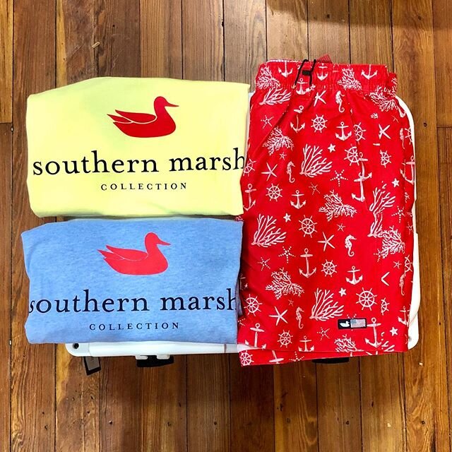 4th of July sale is happening at JosephClothier.com! Site wide 25% off sale! Free shipping on orders over $49+! Plus, free gift with every order! .
.
.
.
.

#southernsnap #snapofthesouth #southernmarsh #vineyardvines #southernshirt #patagonia #yeti #