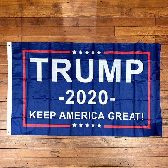 Special Promotion for Monday! Next 4 customers that&rsquo;s spend $50+ on our website will get a free Trump flag! Hurry and go order before we run out!
.
.
.
.
.

#southernsnap #snapofthesouth #southernmarsh #vineyardvines #southernshirt #patagonia #