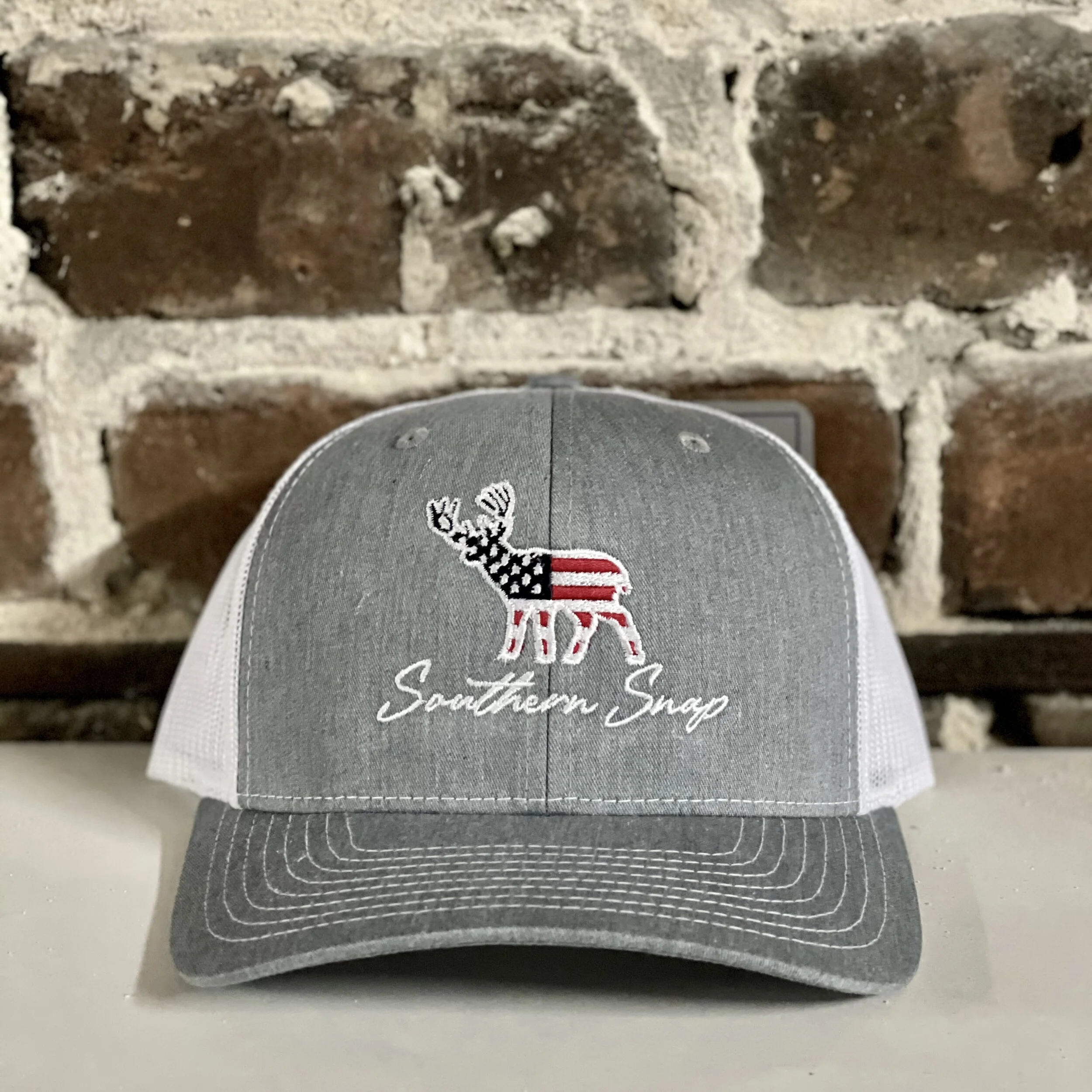 Southern Snap USA Deer Trucker Hat 
