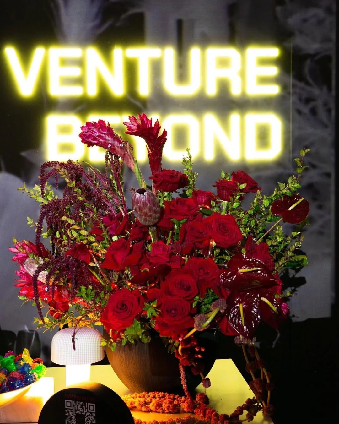 An incredible immersive experiential wine tasting, paired with phenomenal digital art and great music for Penfolds Wine.
-
@penfolds  @vellum_la
@iammarkronson 
@unitedprojection 
@9rooftops 
Picture here art by @nicolassassoon and curated by Vellum 