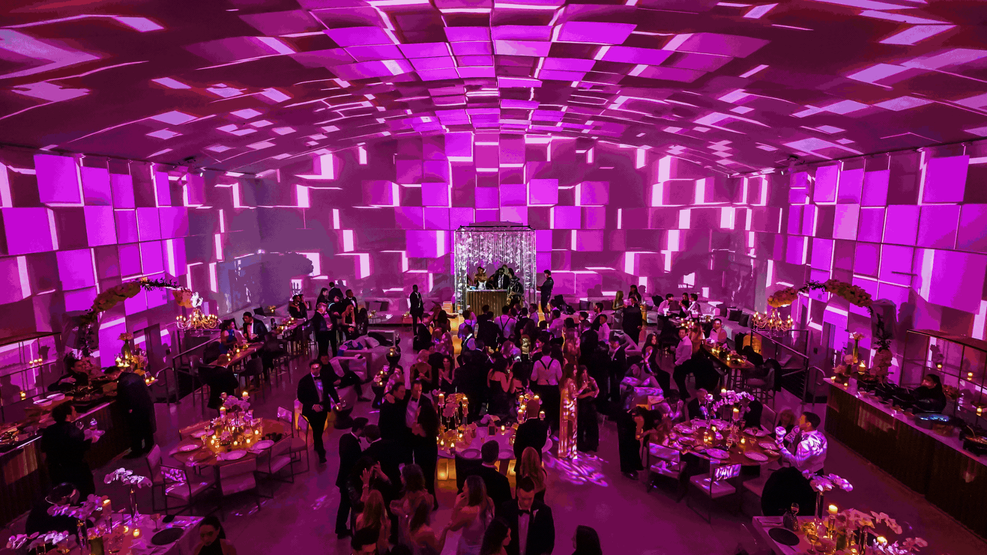 Transformable event environment designed for experiential storytelling