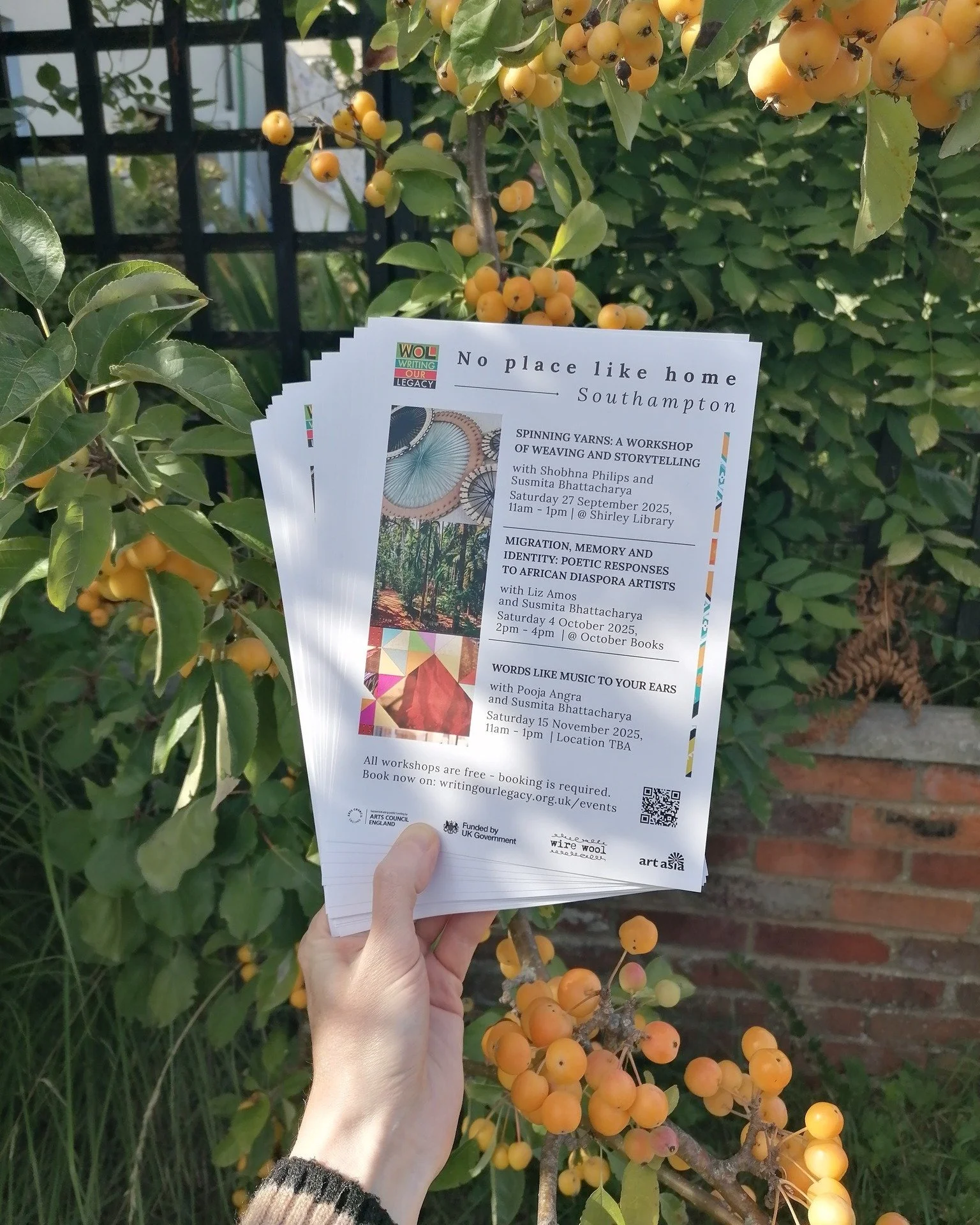 🍎🍂 3 free entry storytelling workshops coming up in #Southampton this Autumn!

This brilliant series is part of @writingourlegacy 's No Place Like Home programme, which invites participants to explore and share their experiences of home and childho