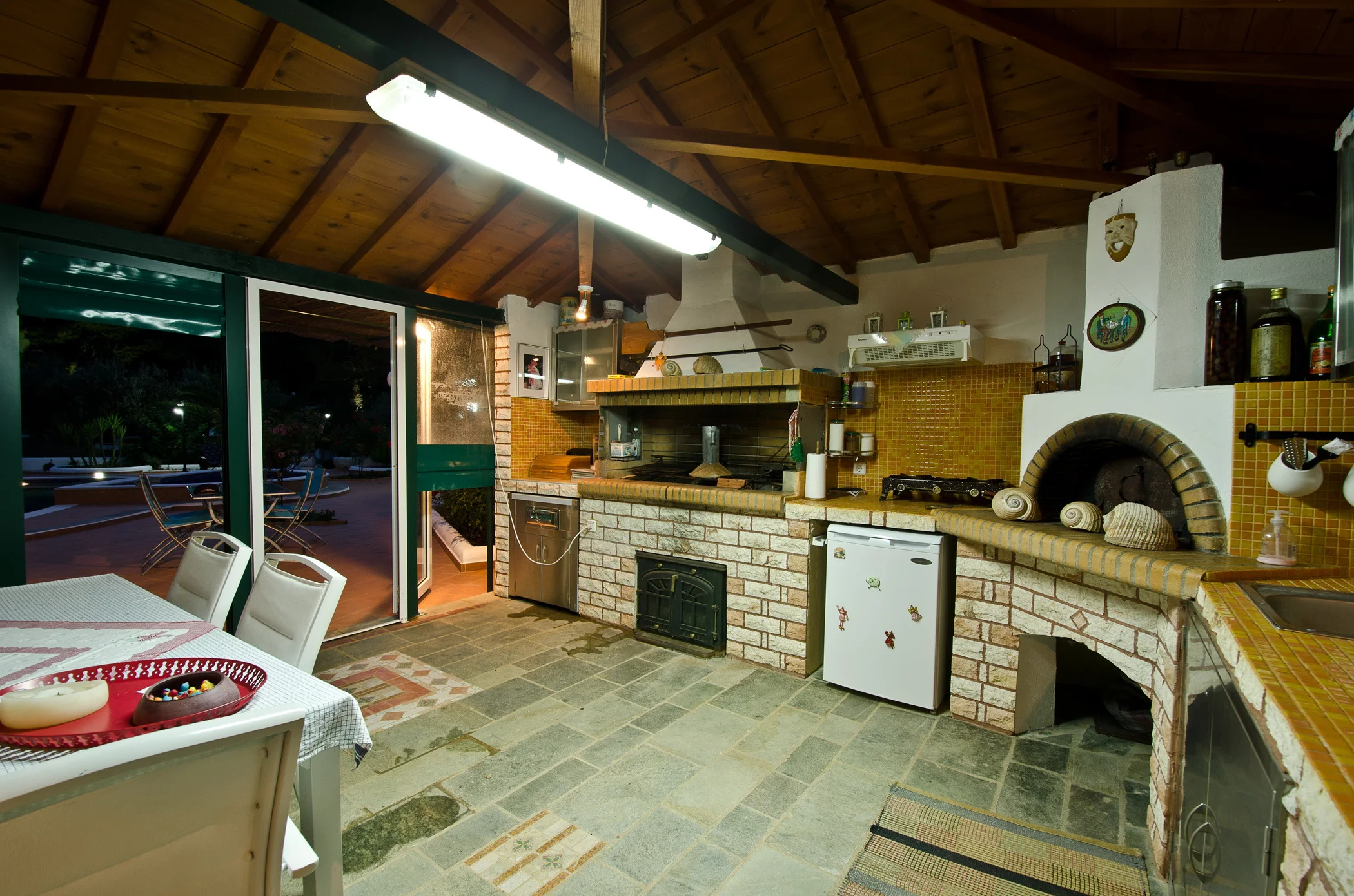 bbg area loutsa.jpg