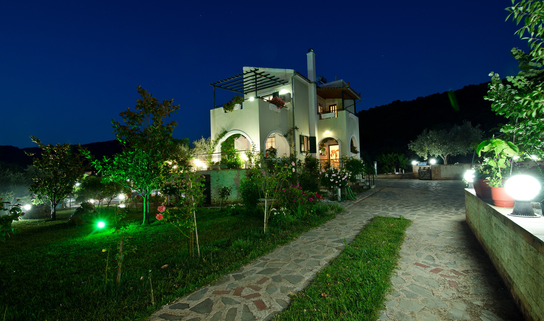 villa loutsa.jpg
