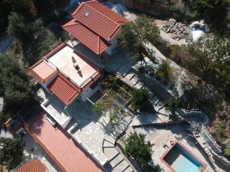 former_olive_oil_factory_in_old_klima_from_above_2.jpg
